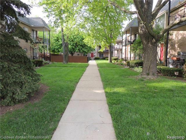 1713 East 14 Mile Road, Unit 19 Birmingham, MI 48009 - Photo 2 of 14