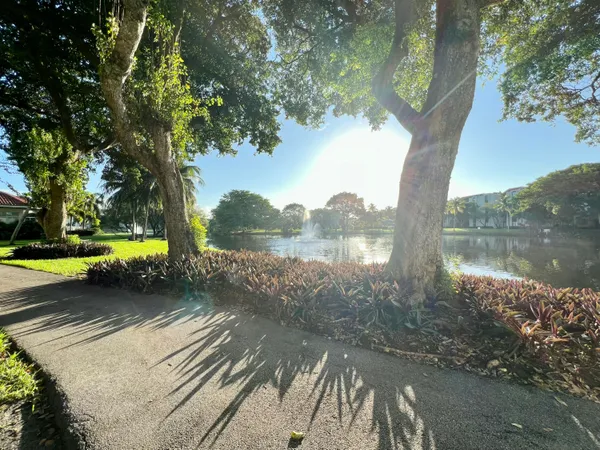 $2,600 | 2025 Lavers Circle, Unit D107, Delray Beach, FL 33444