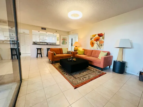 $2,600 | 2025 Lavers Circle, Unit D107, Delray Beach, FL 33444