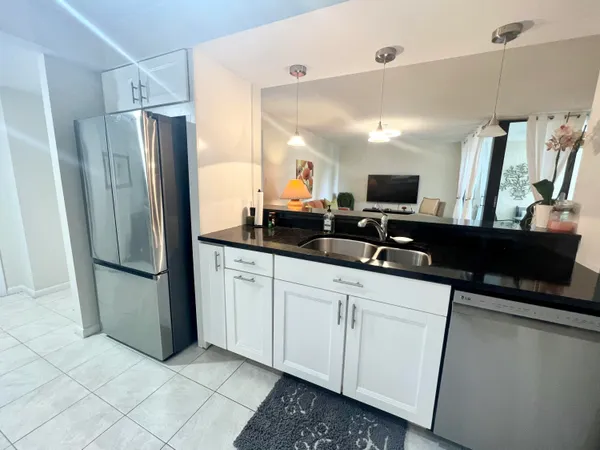 $2,600 | 2025 Lavers Circle, Unit D107, Delray Beach, FL 33444