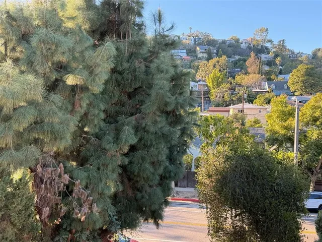 $2,700 | 1826 Silver Lake Boulevard, Unit B, Los Angeles, CA 90026