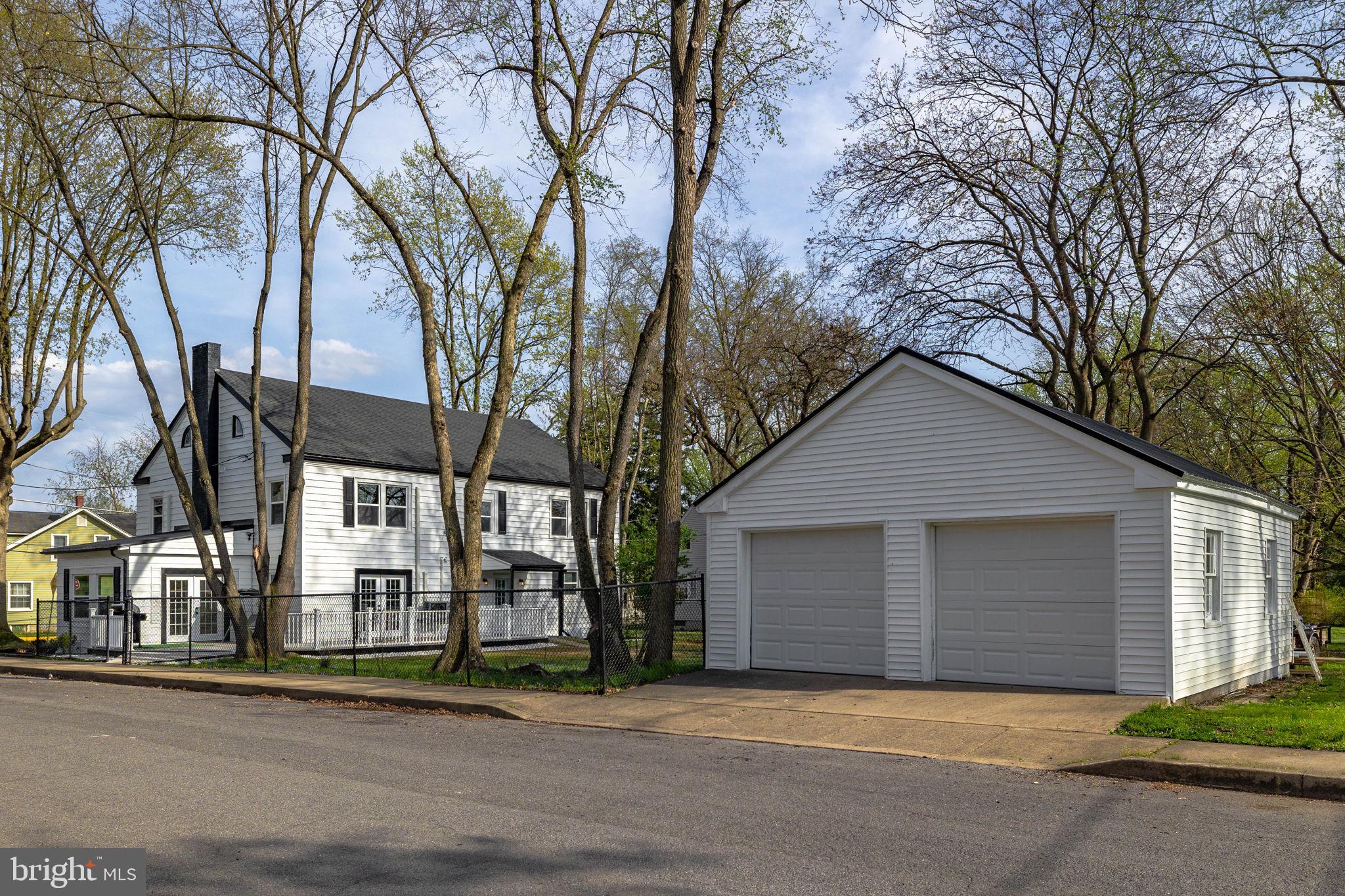 98 Broad Street Selinsgrove, PA 17870 - Photo 17 of 60 garage