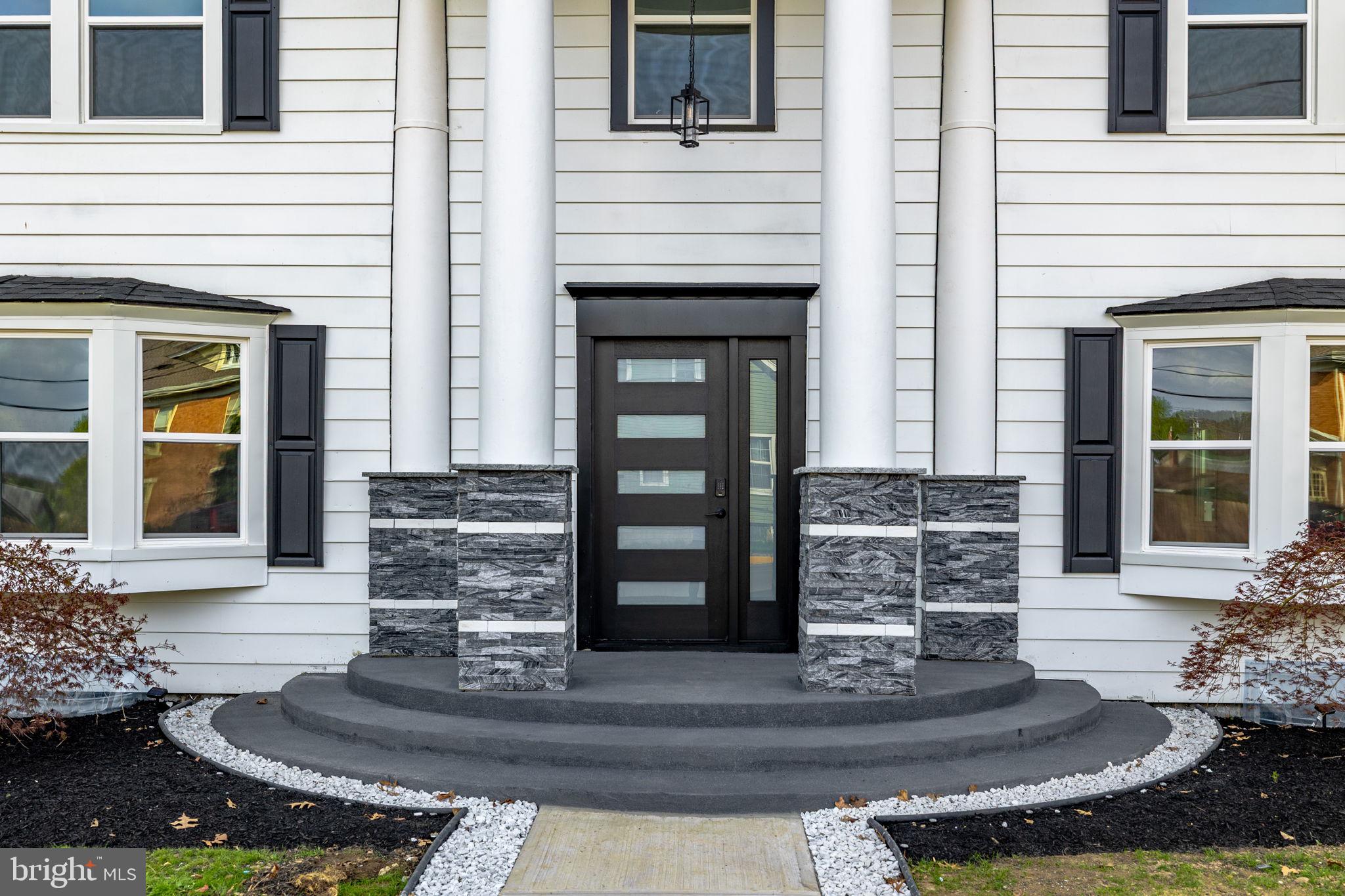 98 Broad Street Selinsgrove, PA 17870 - Photo 22 of 60 porch
