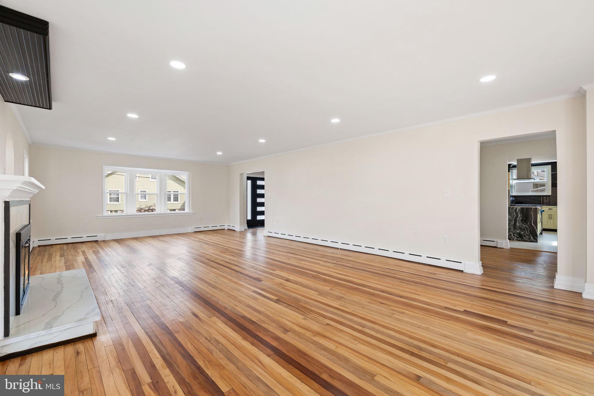 98 Broad Street Selinsgrove, PA 17870 - Photo 31 of 60 living room