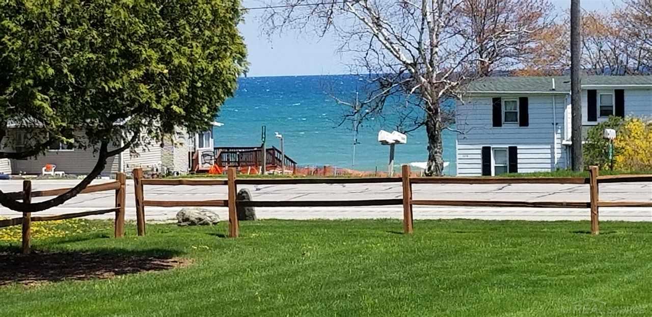 2253 North Lakeshore Road Carsonville, MI 48419 - Photo 34 of 41 31348638-33.JPG