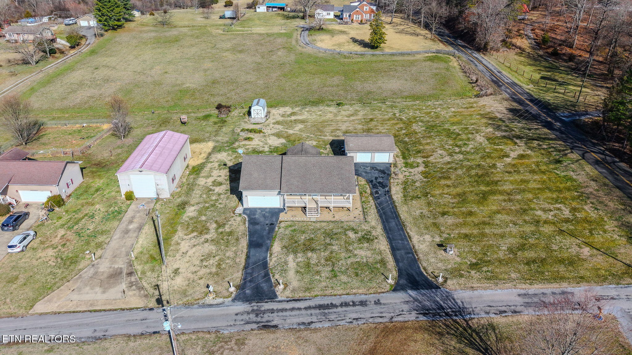2008 Bessie Slaton Road Dandridge, TN 37725 - Photo 34 of 37 Gallery Image 34