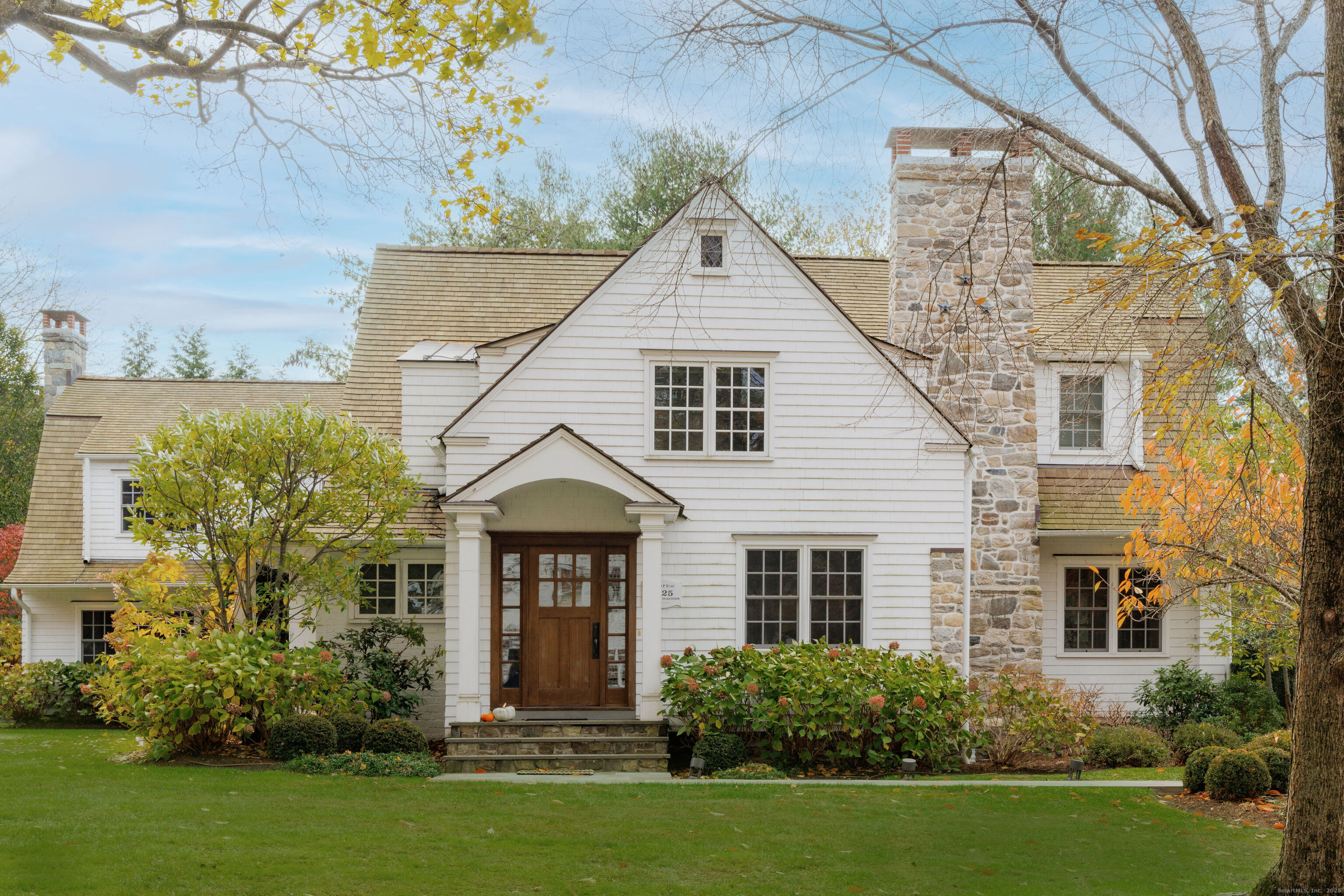 24 Compo Parkway Westport, CT 06880 - Photo 14 of 38