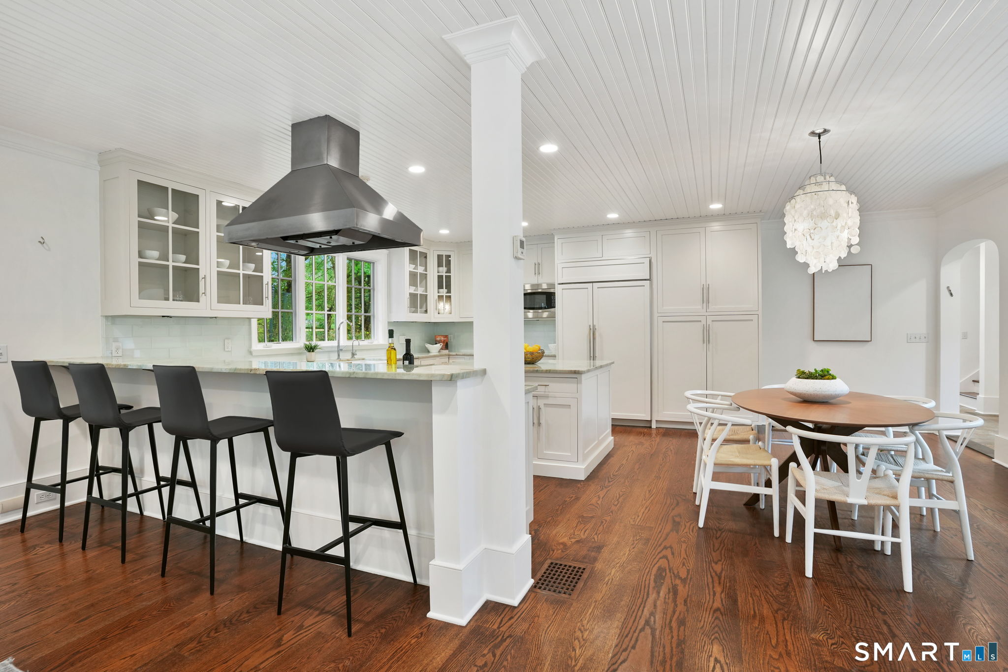 24 Compo Parkway Westport, CT 06880 - Photo 4 of 38