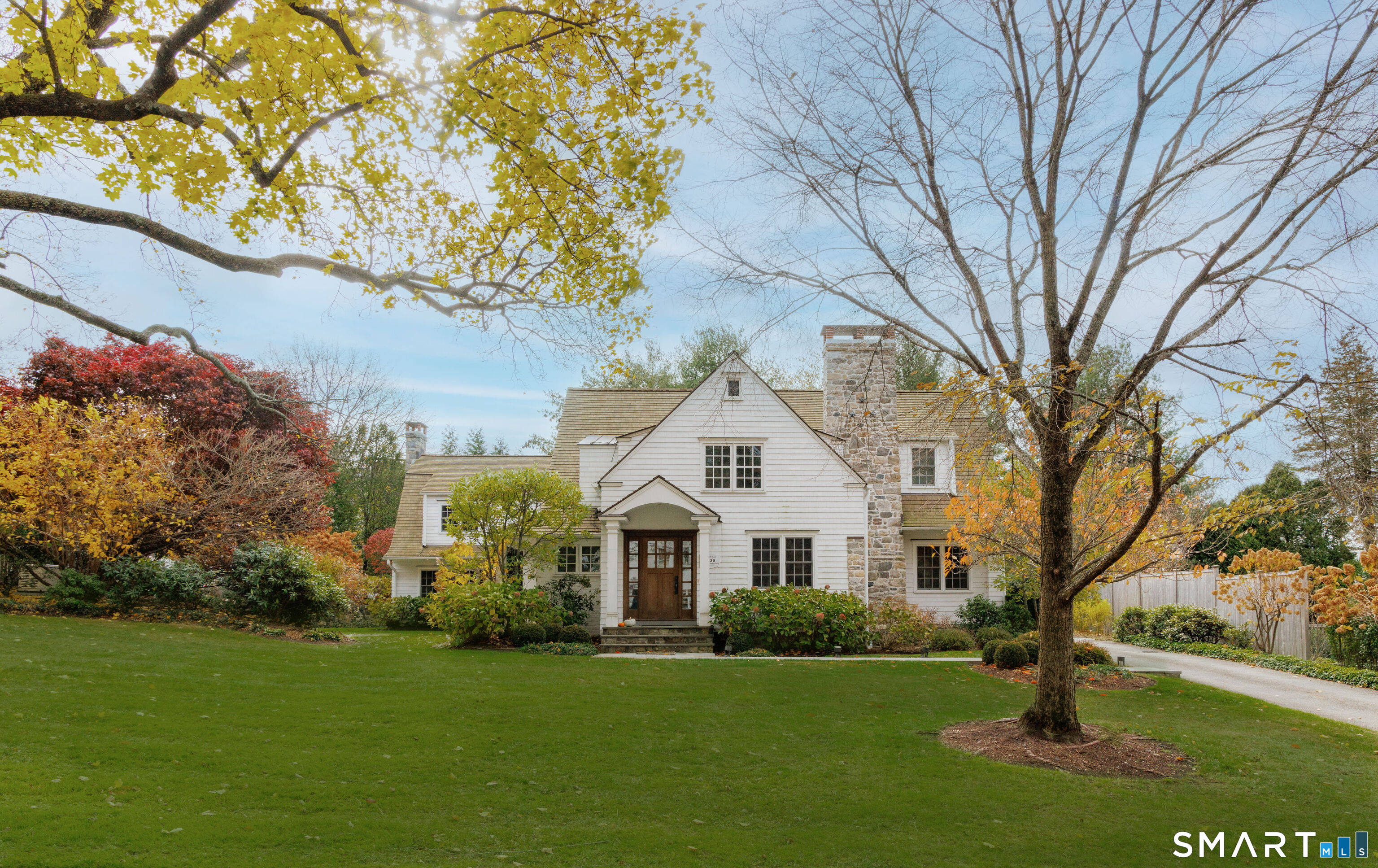 24 Compo Parkway Westport, CT 06880 - Photo 9 of 38