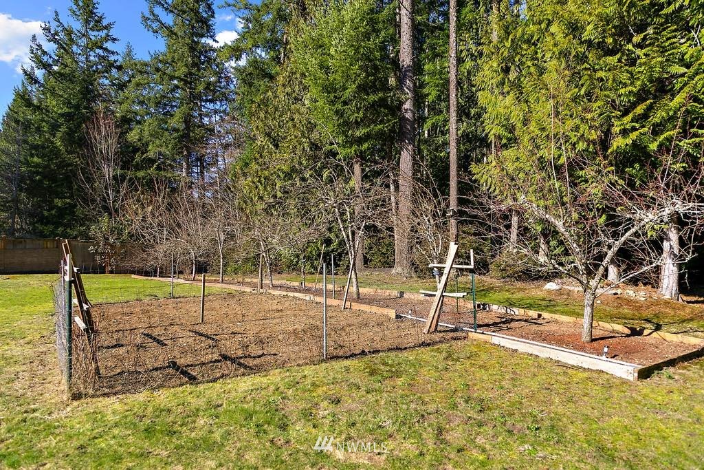647 Southwest Miller Road Port Orchard, WA 98367 - Photo 7 of 40 Gallery Image 7