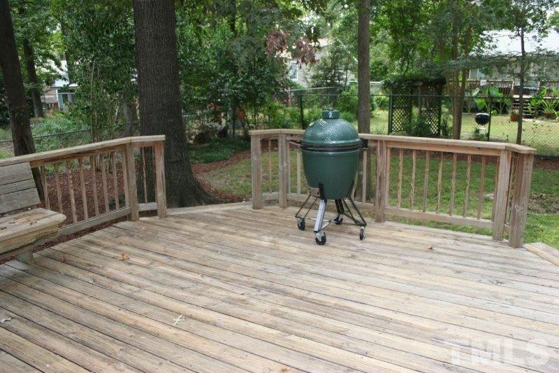 424 Ridgefield Road Chapel Hill, NC 27517 - Photo 16 of 19 Gallery Image 16