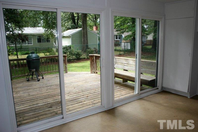 424 Ridgefield Road Chapel Hill, NC 27517 - Photo 8 of 19 Gallery Image 8