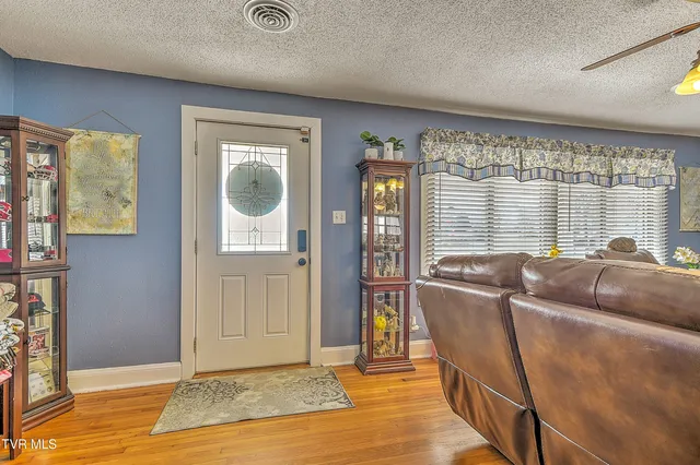 $224,500 | 1801 King College Road, Bristol, TN 37620