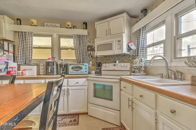 $224,500 | 1801 King College Road, Bristol, TN 37620