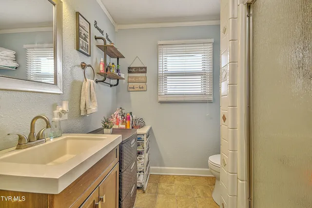 $224,500 | 1801 King College Road, Bristol, TN 37620