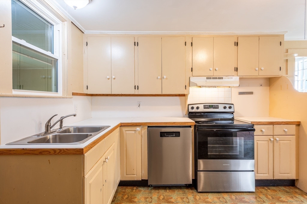 177 Montague Road Amherst, MA 01002 - Photo 12 of 31