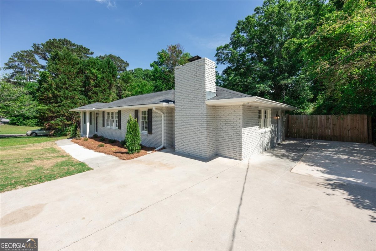 969 Newport Road Macon, GA 31210 - Photo 4 of 33