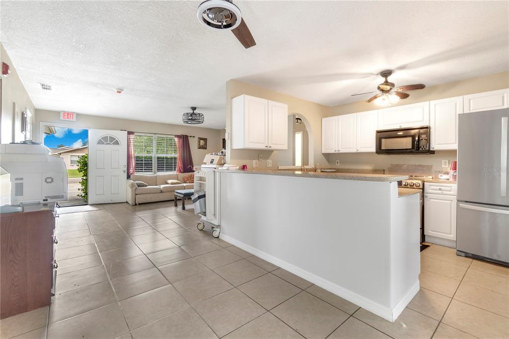 1029 Pine Ridge Circle Brandon, FL 33511 - Photo 8 of 30