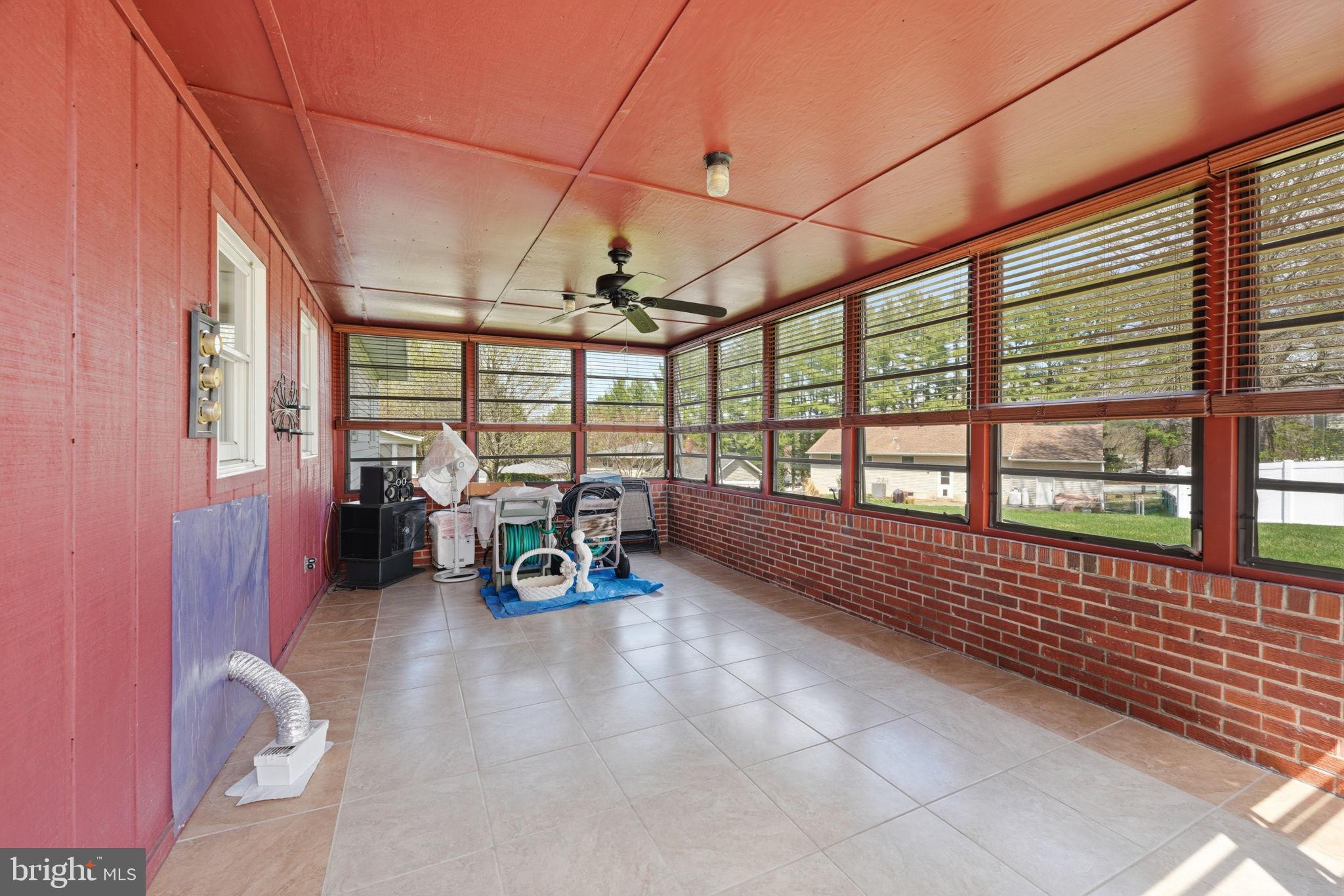 23 Higgins Road Newark, DE 19711 - Photo 12 of 54