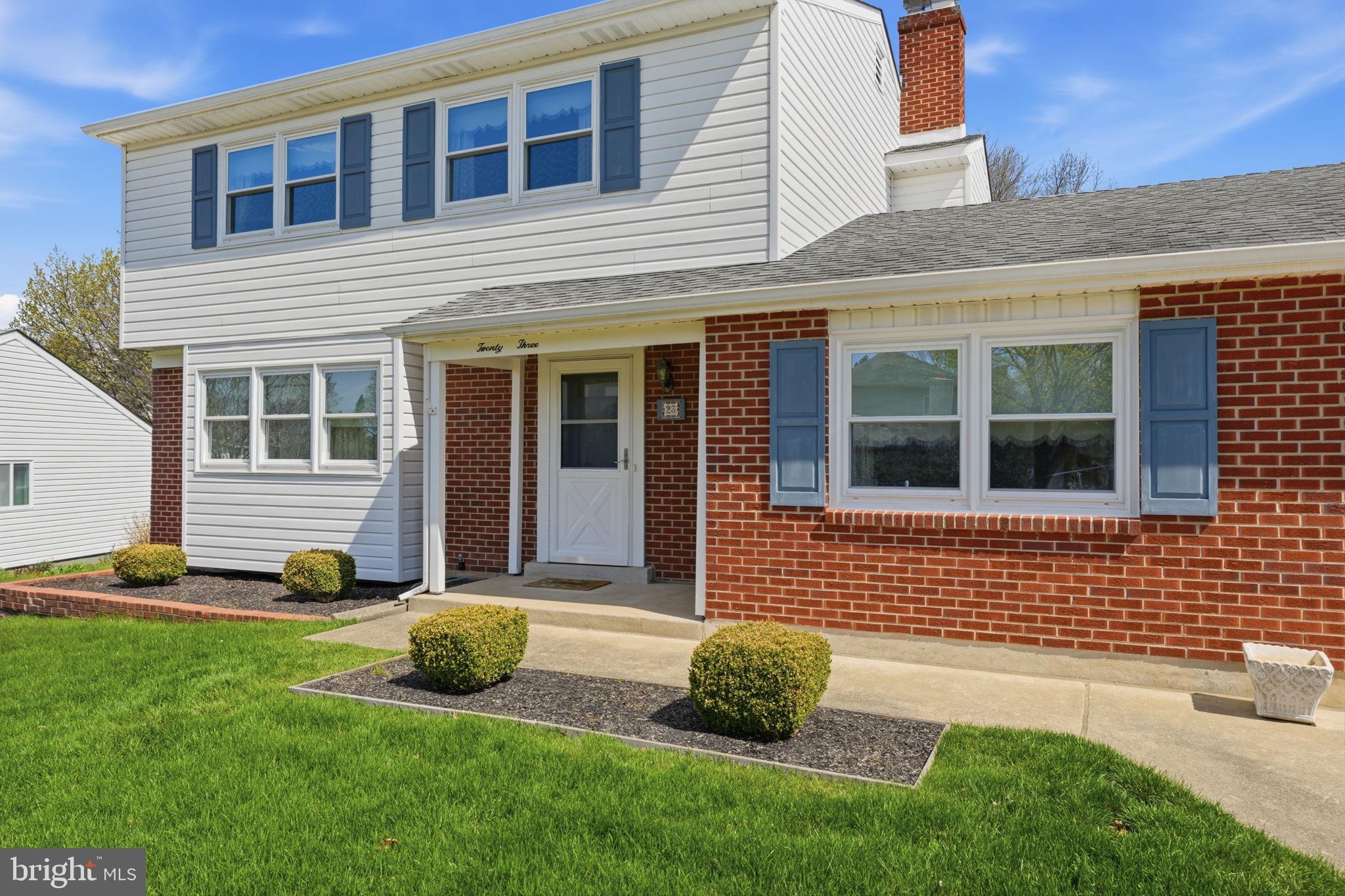 23 Higgins Road Newark, DE 19711 - Photo 3 of 54