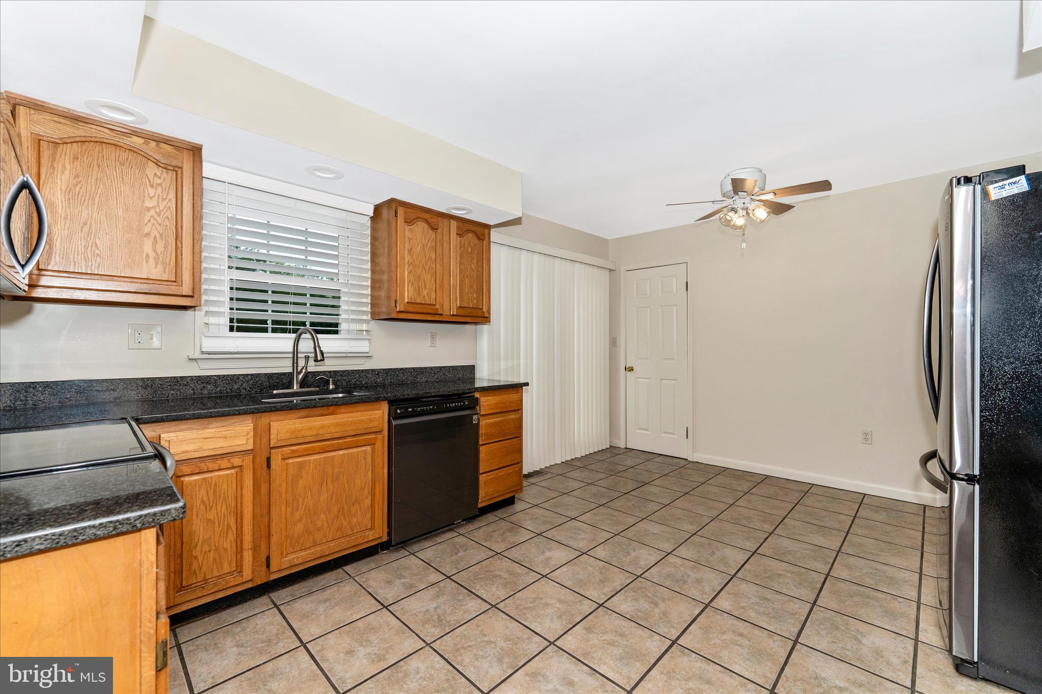 7023 Runkles Road Mount Airy, MD 21771 - Photo 17 of 49 Kitchen