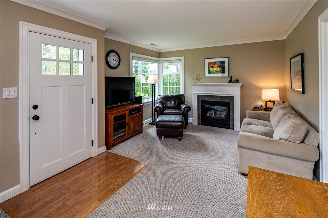 2944 McLeod Road Bellingham, WA 98225 - Photo 2 of 23 Gallery Image 2