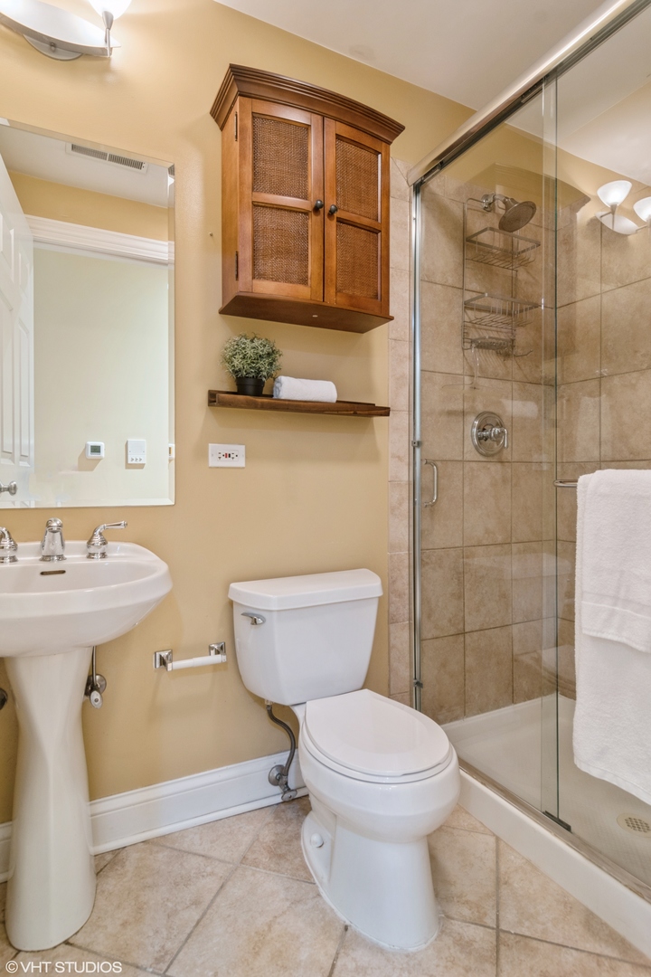 669 North Peoria Street, Unit GS Chicago, IL 60642 - Photo 10 of 13