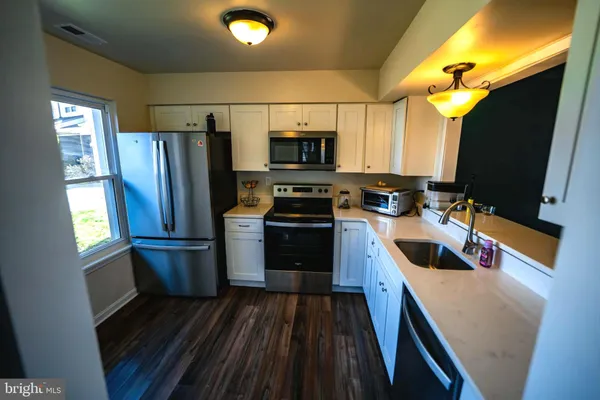 $349,999 | 113 Fomalhaut Avenue, Sewell, NJ 08080