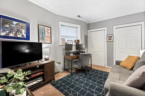 $449,900 | 3124 West Cullom Avenue, Unit 1, Chicago, IL 60618