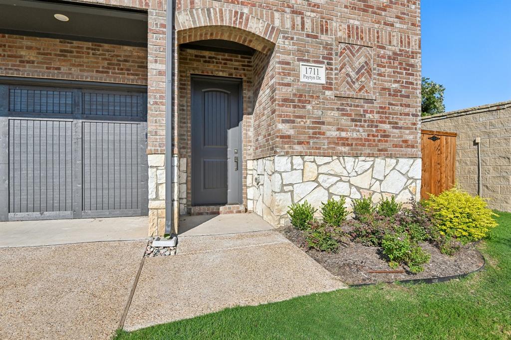 1711 Paytyn Drive Allen, TX 75013 - Photo 4 of 37 View of property entrance
