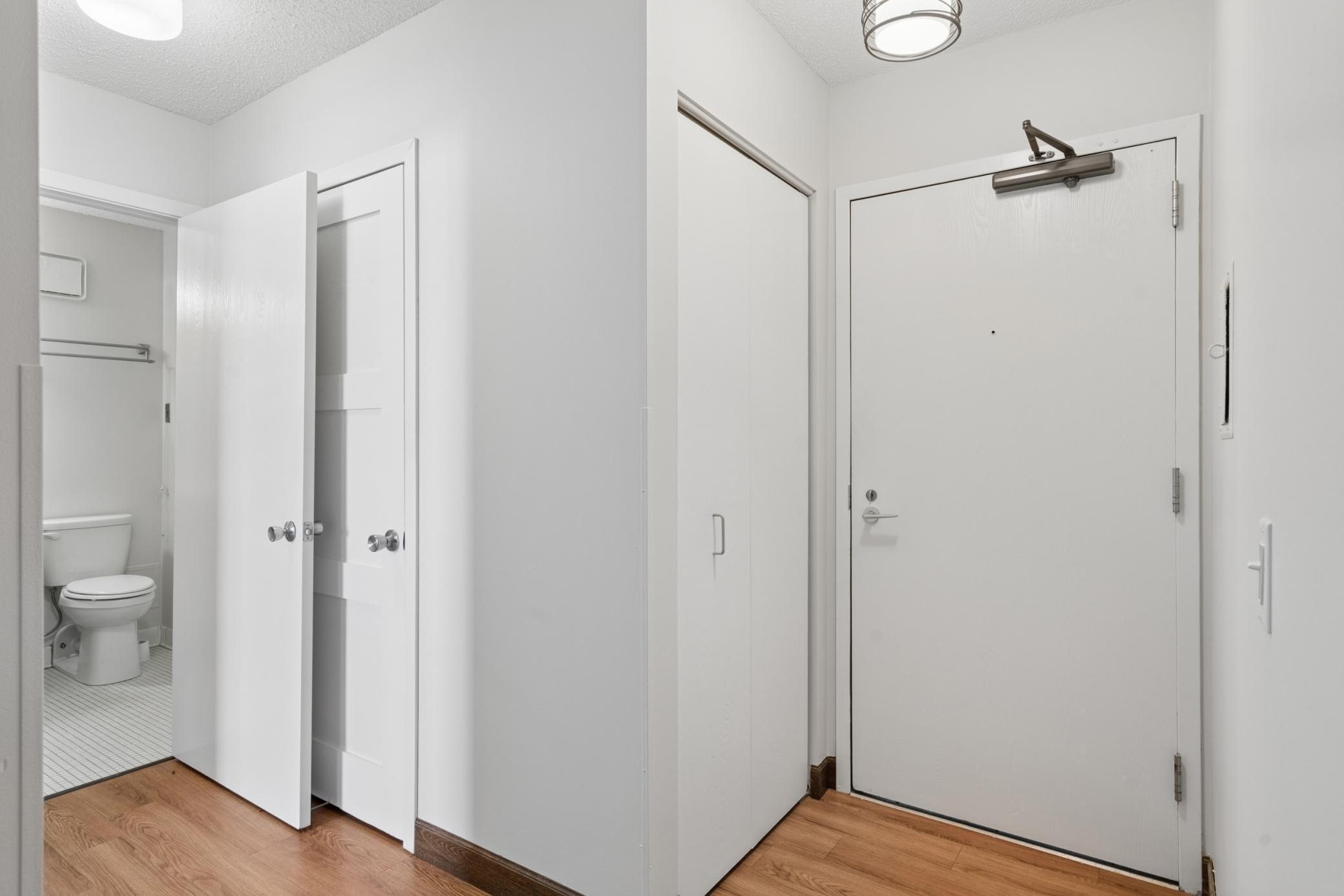 7600 Golden Valley Road, Unit 405 Golden Valley, MN 55427 - Photo 11 of 35