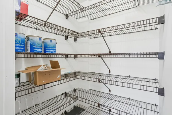 $84,900 | 7600 Golden Valley Road, Unit 405, Golden Valley, MN 55427