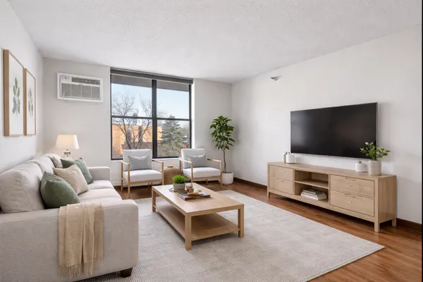 $84,900 | 7600 Golden Valley Road, Unit 405, Golden Valley, MN 55427