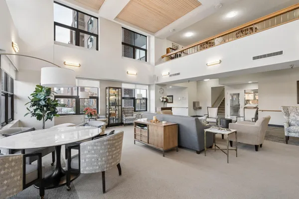 $84,900 | 7600 Golden Valley Road, Unit 405, Golden Valley, MN 55427