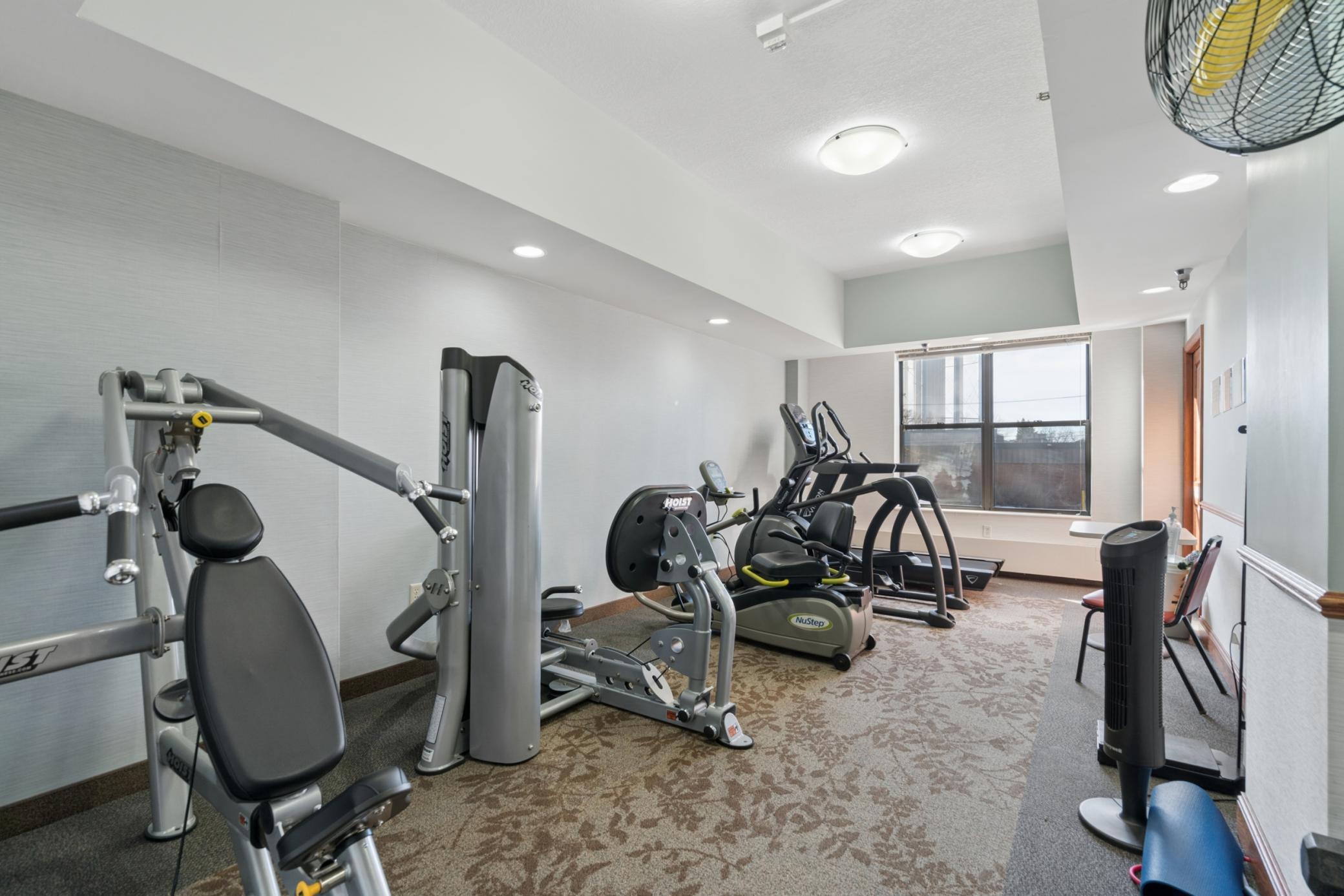 7600 Golden Valley Road, Unit 405 Golden Valley, MN 55427 - Photo 23 of 35