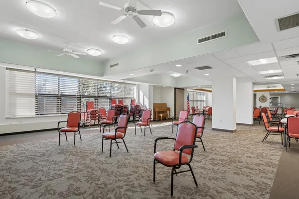 $84,900 | 7600 Golden Valley Road, Unit 405, Golden Valley, MN 55427