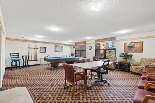 $84,900 | 7600 Golden Valley Road, Unit 405, Golden Valley, MN 55427