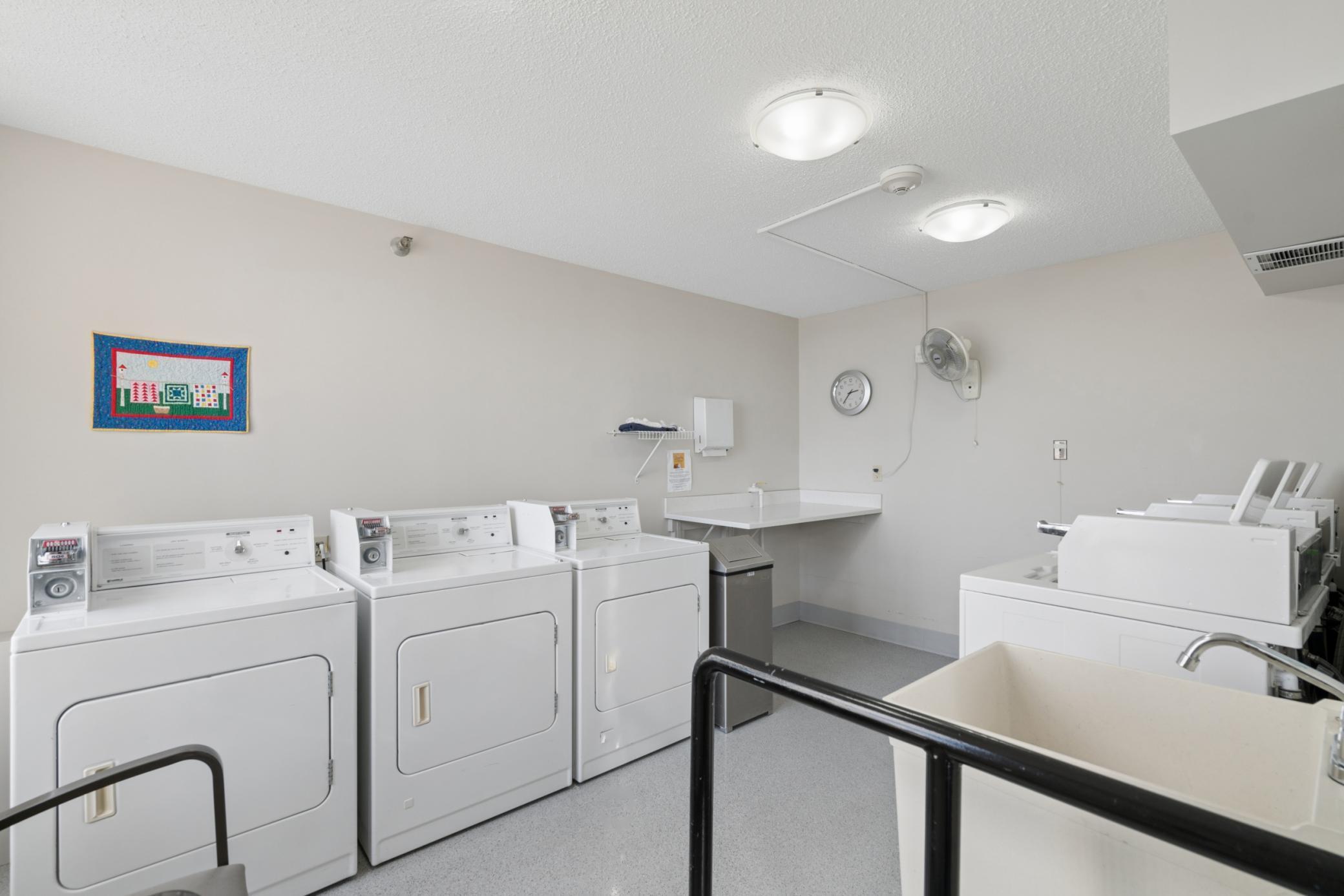 7600 Golden Valley Road, Unit 405 Golden Valley, MN 55427 - Photo 32 of 35