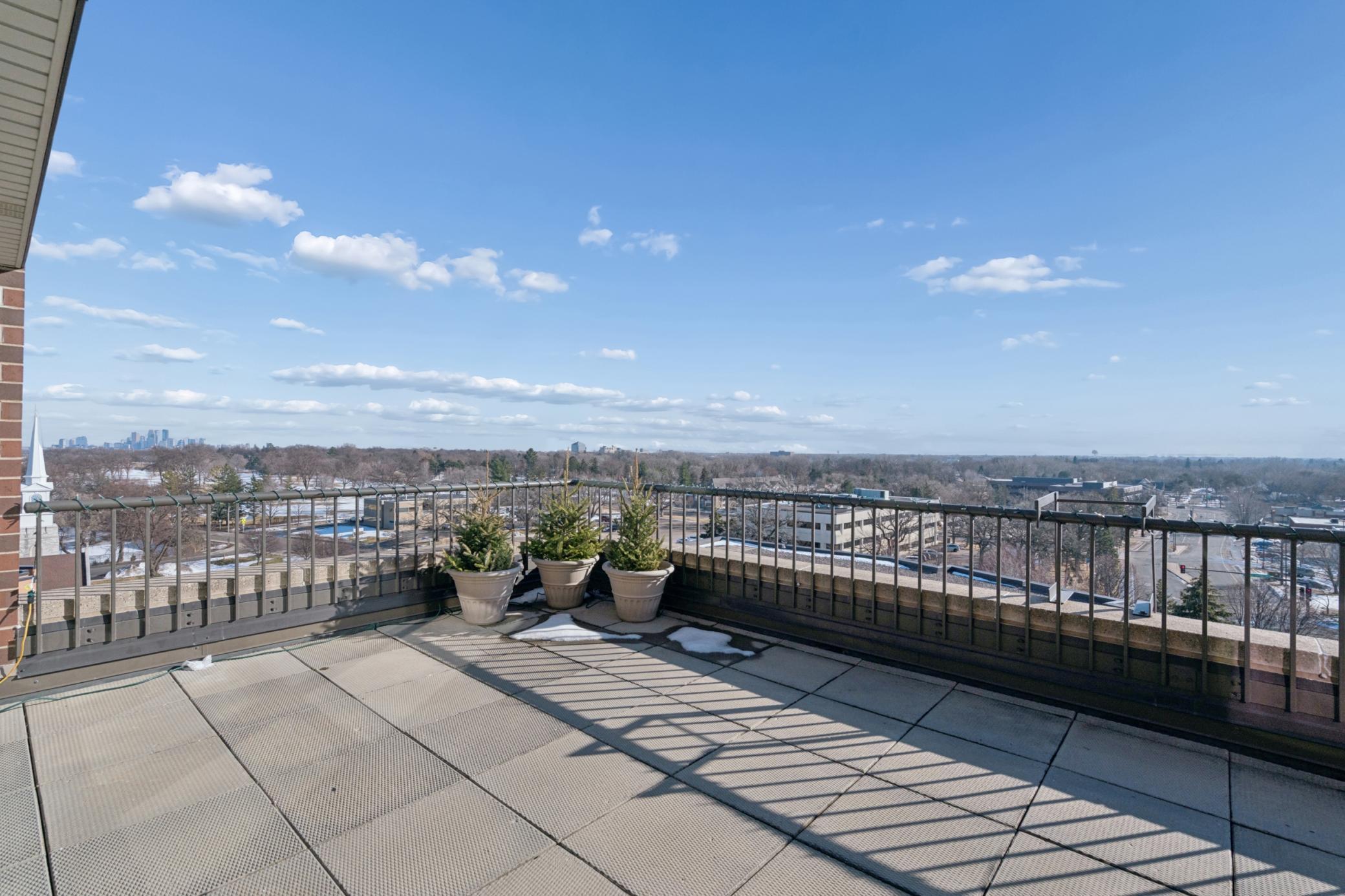 7600 Golden Valley Road, Unit 405 Golden Valley, MN 55427 - Photo 34 of 35