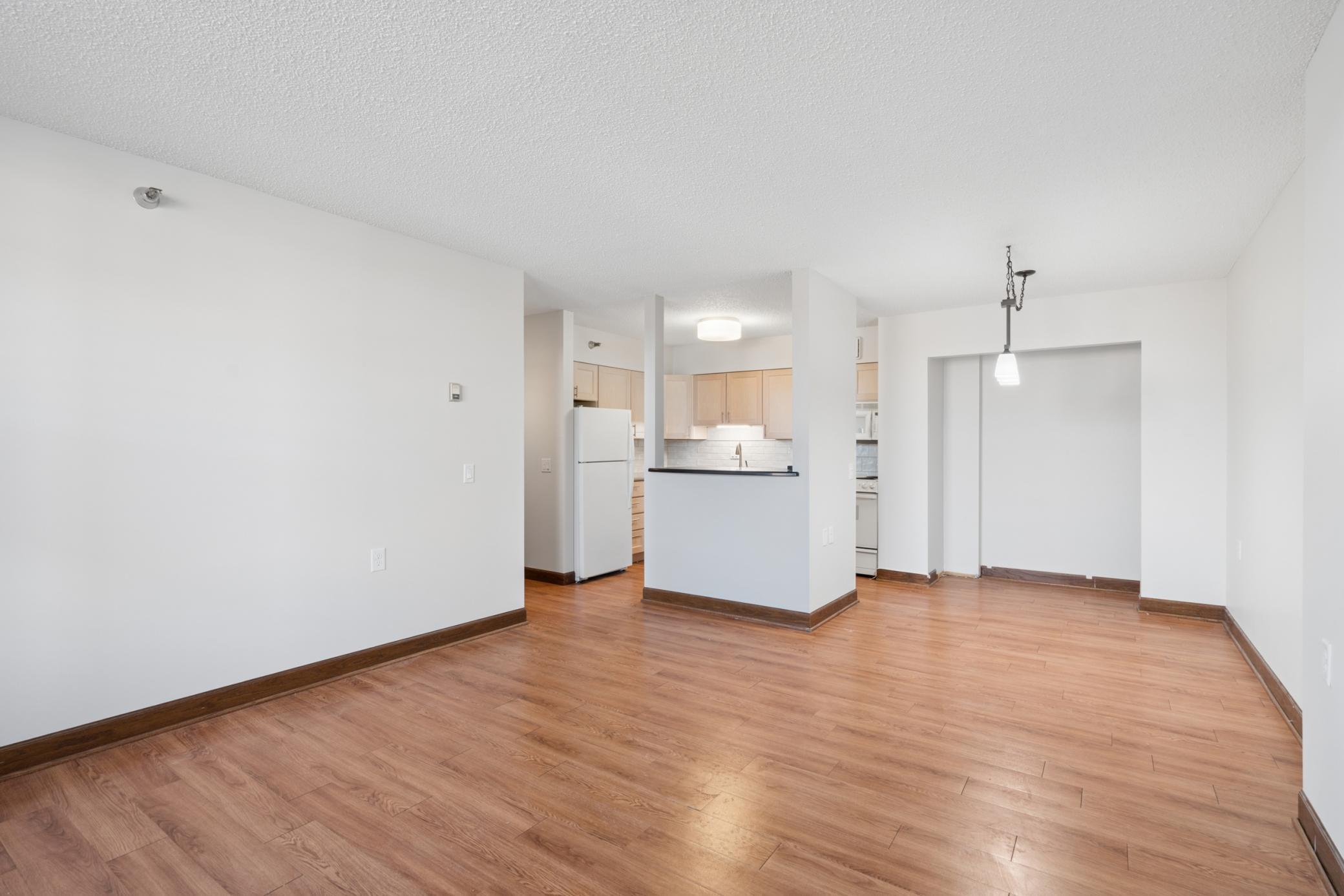 7600 Golden Valley Road, Unit 405 Golden Valley, MN 55427 - Photo 4 of 35