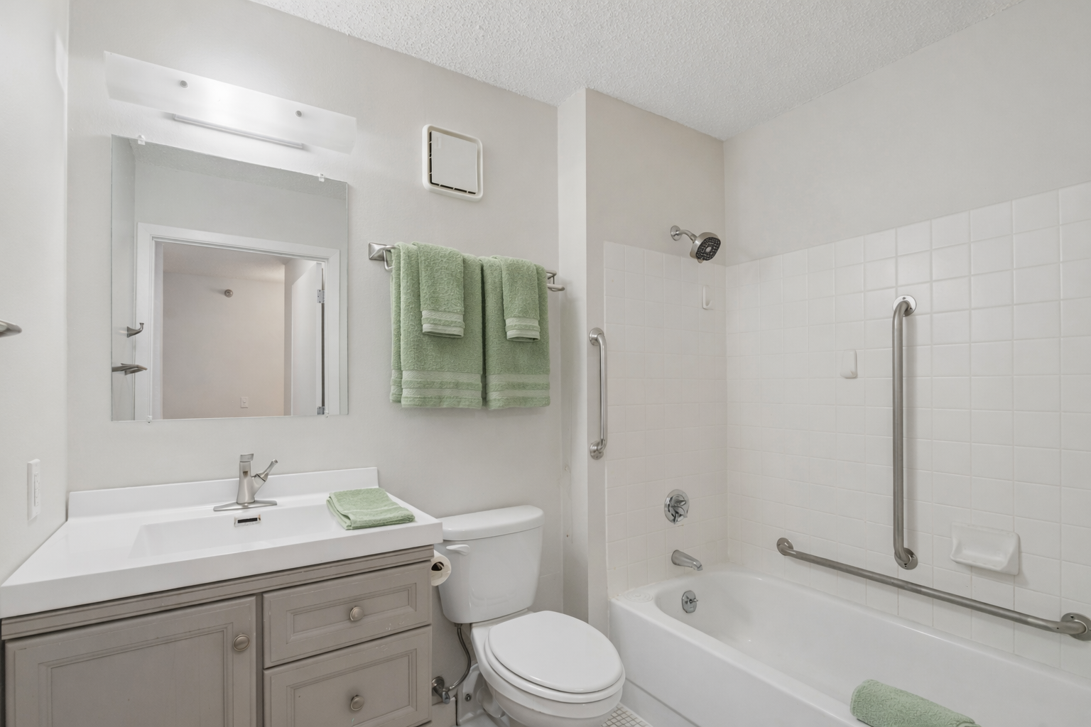 7600 Golden Valley Road, Unit 405 Golden Valley, MN 55427 - Photo 10 of 35