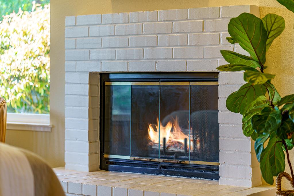 425 Canon Del Sol La Selva Beach, CA 95076 - Photo 25 of 59 a view of entryway with a potted plant