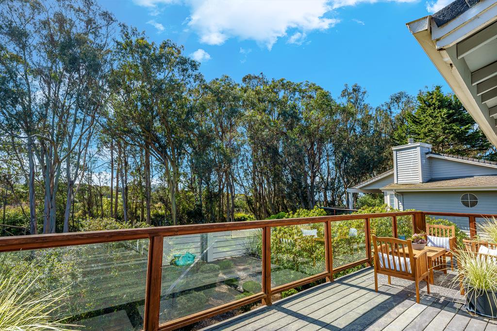 425 Canon Del Sol La Selva Beach, CA 95076 - Photo 29 of 59 a view of a balcony with wooden floor and fence