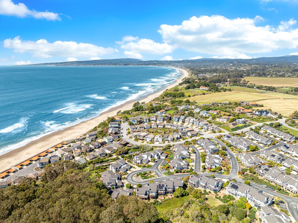 425 Canon Del Sol La Selva Beach, CA 95076 - Photo 44 of 59 a view of an ocean