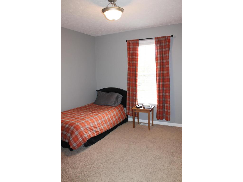 614 Fordtown Road Kingsport, TN 37663 - Photo 12 of 18 Bedroom