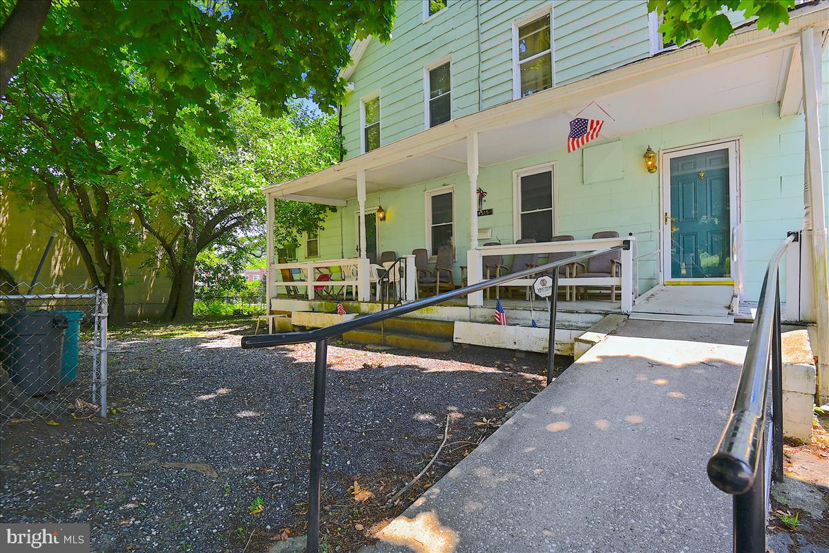 4515 Bowleys Lane Baltimore, MD 21206 - Photo 2 of 37