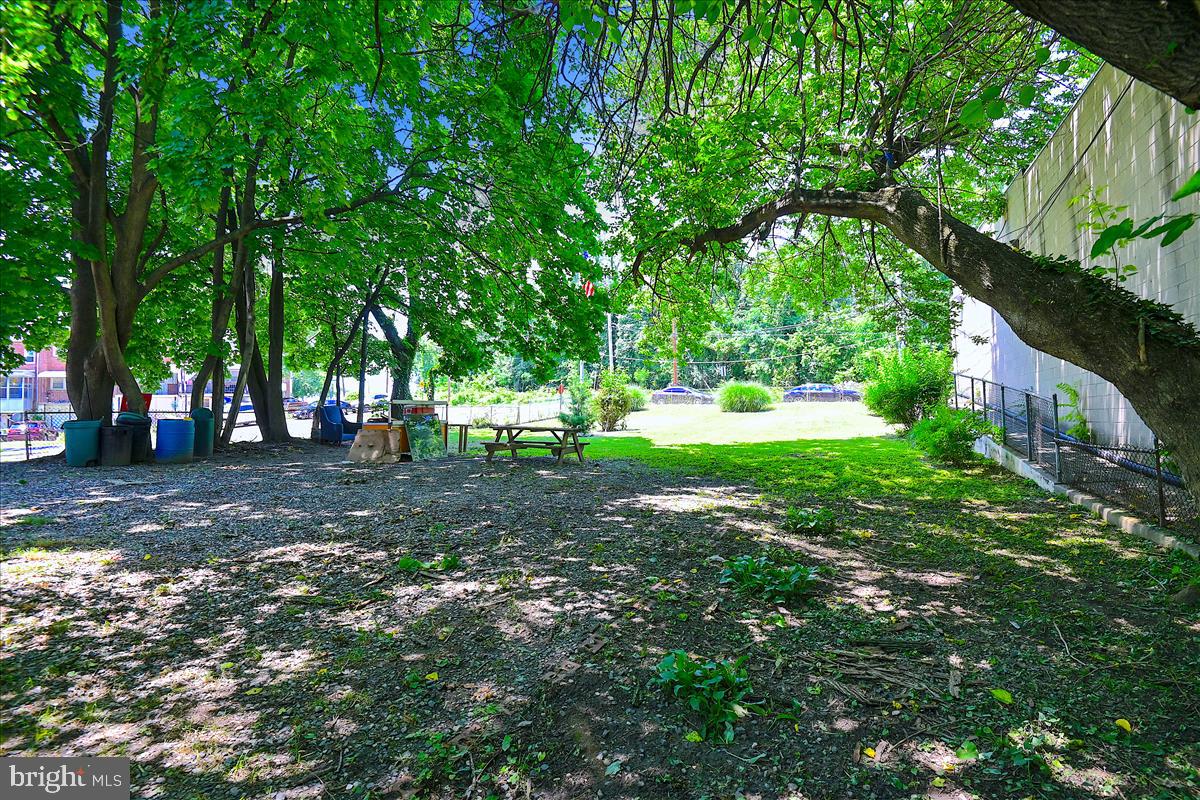 4515 Bowleys Lane Baltimore, MD 21206 - Photo 32 of 37