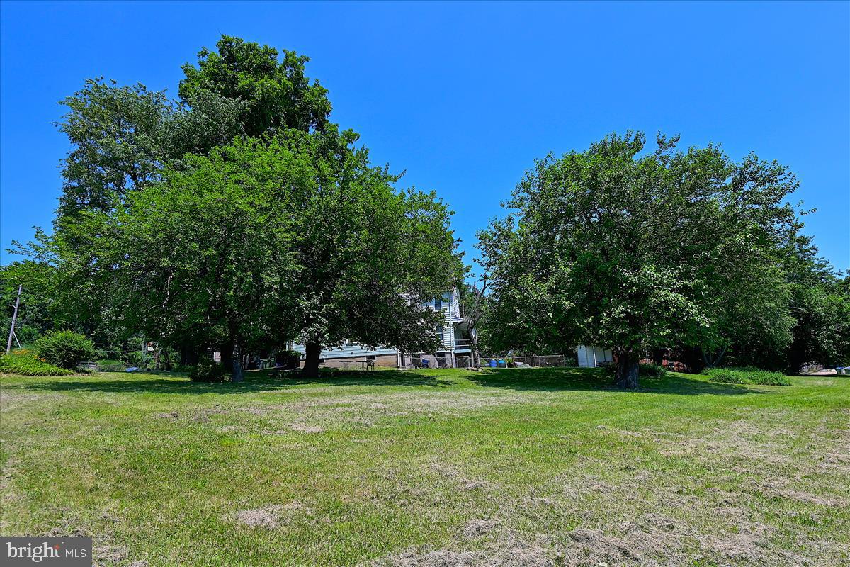 4515 Bowleys Lane Baltimore, MD 21206 - Photo 34 of 37