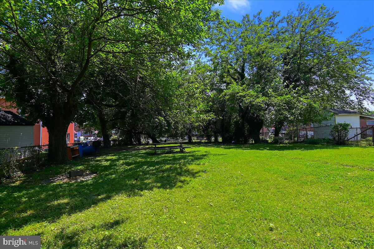 4515 Bowleys Lane Baltimore, MD 21206 - Photo 35 of 37