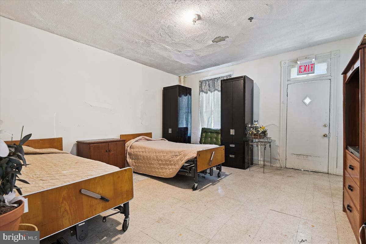 4515 Bowleys Lane Baltimore, MD 21206 - Photo 10 of 37